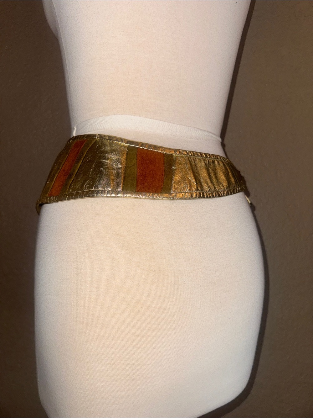 80s ✨✨ Vintage Gold with Olive and Rust Suede Waist Belt - Picture 3 of 6